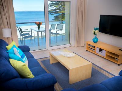 Oceanview Beach Apartment